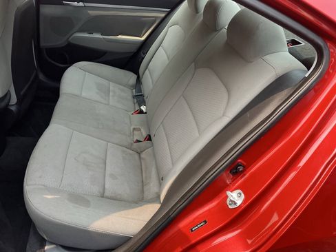 Used 2019 Hyundai Elantra SEL FWD image 29