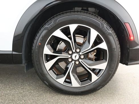 Used 2022 Ford Mustang Mach-E Premium image 7