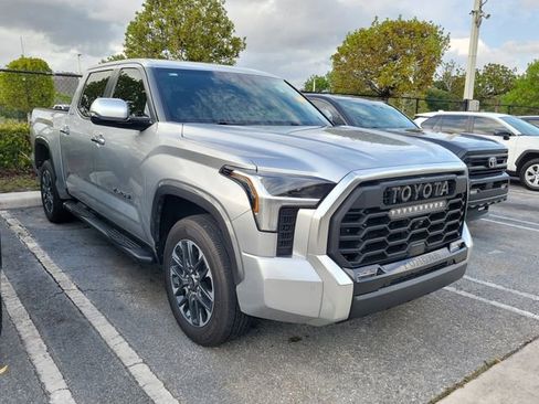 Used 2025 Toyota Tundra Limited AWD/4WD image 3