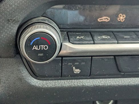 Used 2024 MAZDA CX-50 AWD 2.5 S w/ Preferred Package image 19