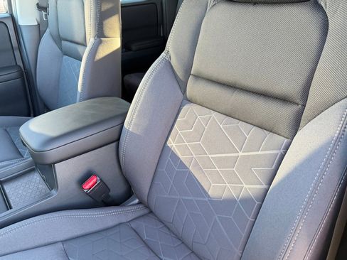 New 2026 Nissan Frontier SV image 21