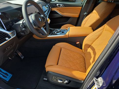 New 2026 BMW X5 M60i w/ M Sport Professional Package image 8