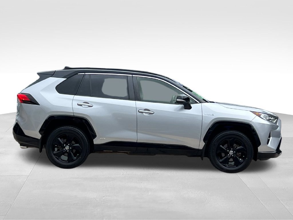 Used 2019 Toyota RAV4 XSE w/ Carpet Mat Package AWD/4WD image 4
