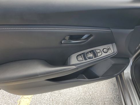 Used 2024 Nissan Sentra S image 10