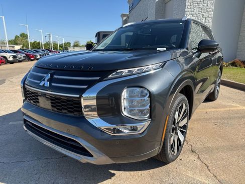 New 2026 Mitsubishi Outlander SEL AWD/4WD image 3