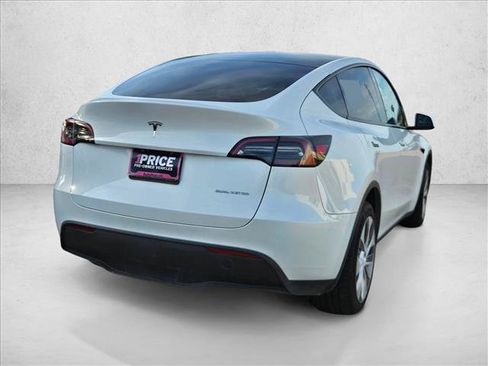 Used 2023 Tesla Model Y Long Range AWD/4WD image 5