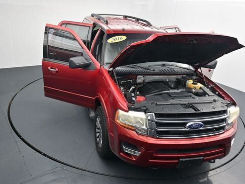 Used 2016 Ford Expedition EL XLT w/ Equipment Group 202A AWD/4WD image 41