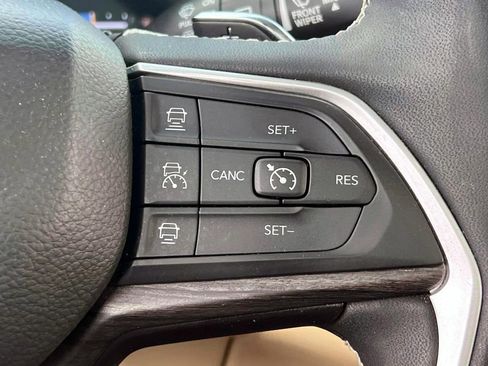 Certified 2022 Jeep Grand Cherokee Limited 4xe AWD/4WD image 23