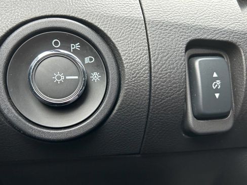 Used 2014 Ford Taurus SHO w/ Equipment Group 401A image 28