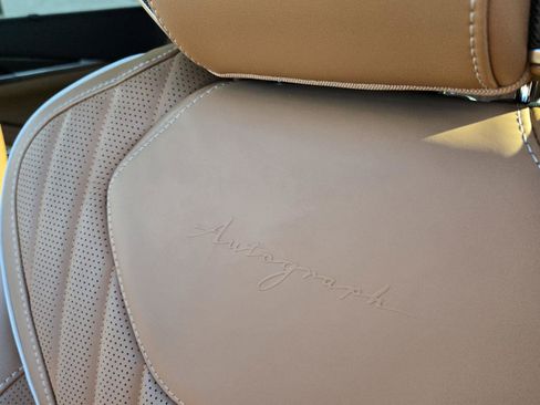 New 2026 INFINITI QX60 Autograph w/ Dark Cargo Package image 8