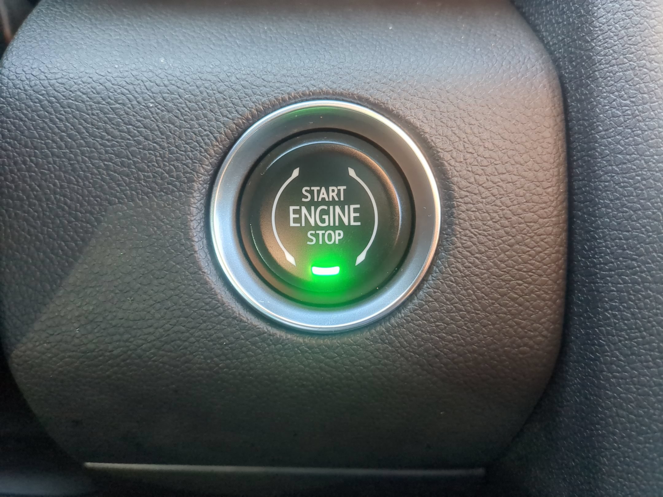 Used 2025 GMC Acadia Elevation w/ Elevation Premium Package FWD image 19