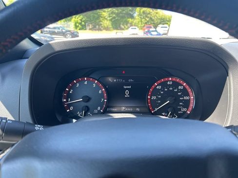 Certified 2025 Nissan Frontier Pro-X RWD image 19