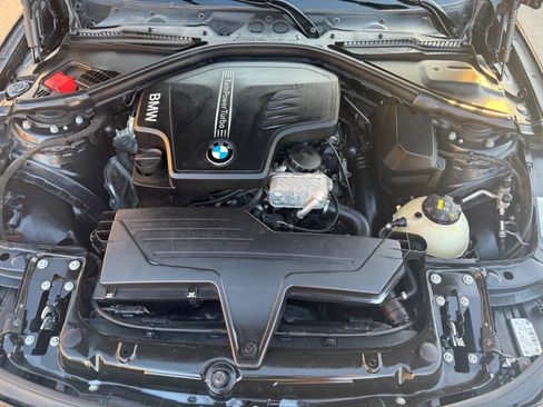 Used 2016 BMW 328i xDrive Sedan AWD/4WD image 18
