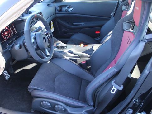 New 2025 Nissan Z NISMO w/ Floor Mat Package image 8
