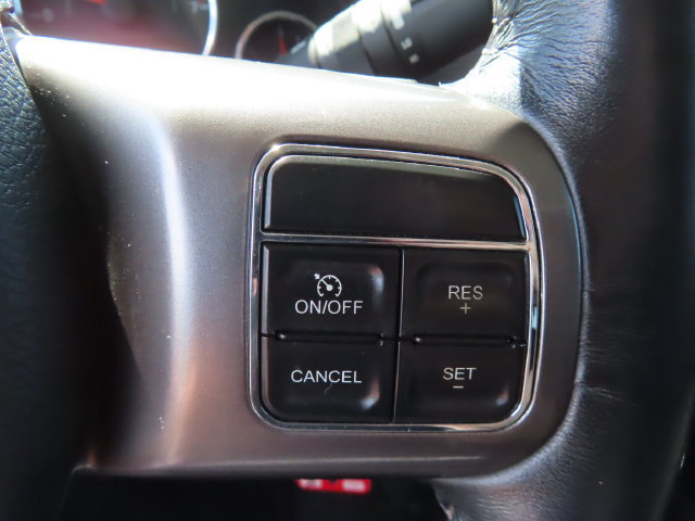 Used 2018 Jeep Wrangler Unlimited Sahara AWD/4WD image 17