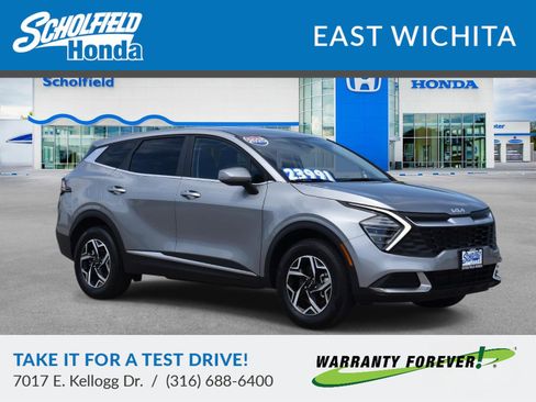 Used 2025 Kia Sportage LX AWD/4WD image 1