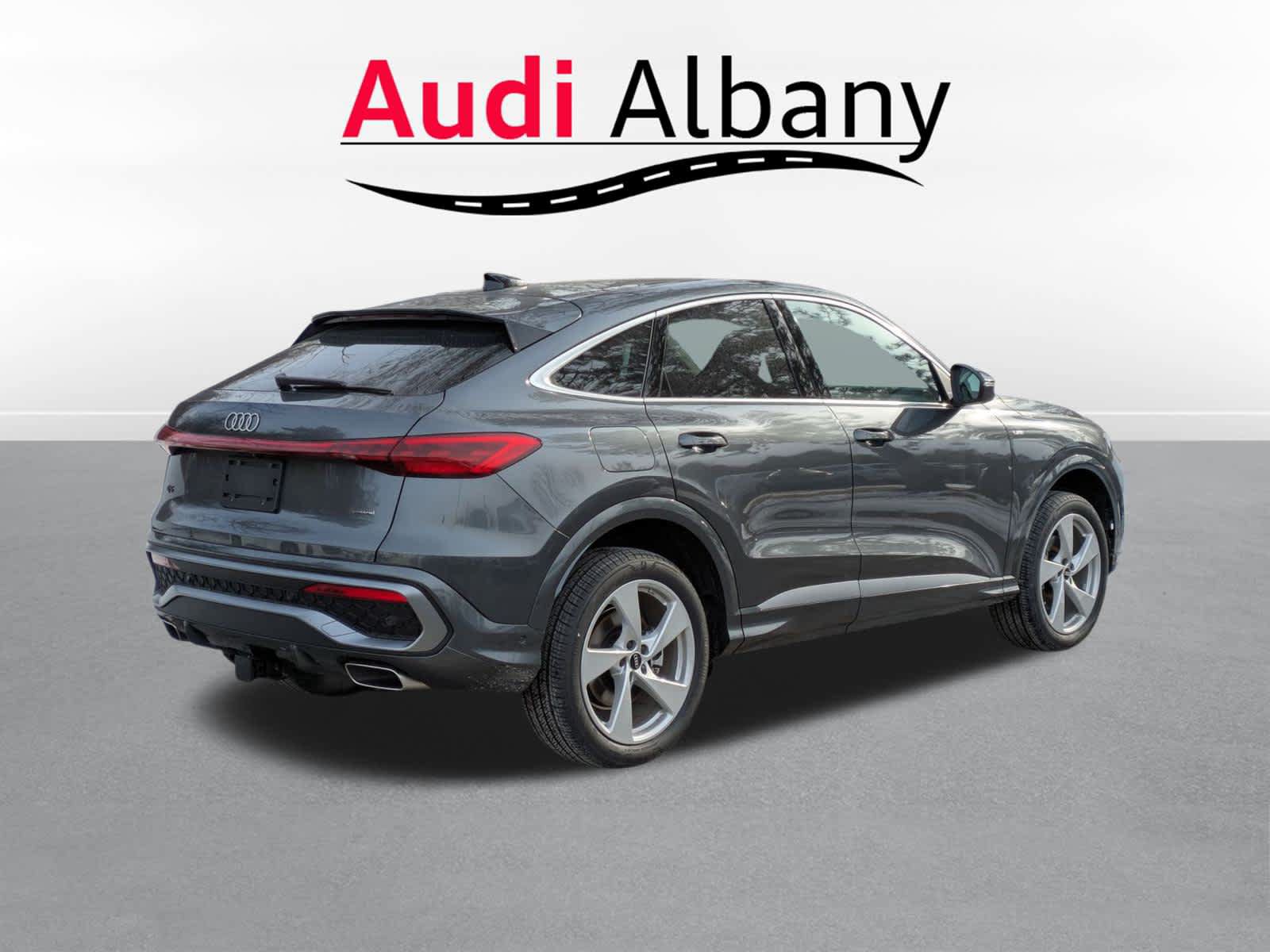 New 2025 Audi Q5 Premium Plus w/ Premium Plus AWD/4WD image 5