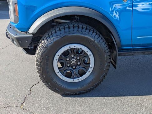 Used 2023 Ford Bronco Badlands AWD/4WD image 12