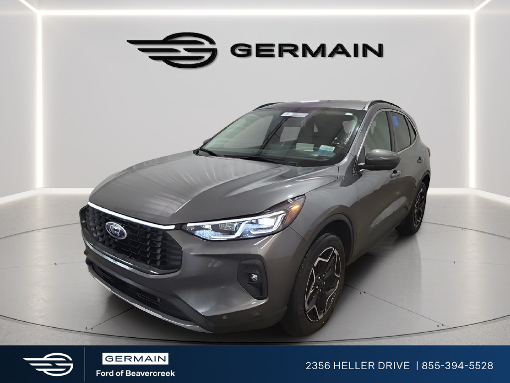 Used 2025 Ford Escape Platinum w/ Premium Technology Package AWD/4WD image 2