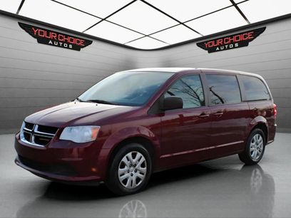 Used 2018 Dodge Grand Caravan SE w/ UConnect Hands-Free Group