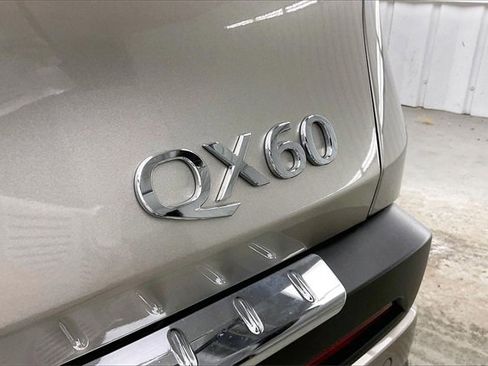 Certified 2025 INFINITI QX60 Luxe w/ Cargo Package image 9