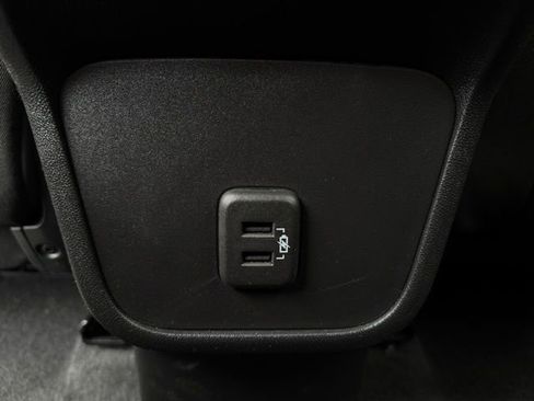 Used 2023 Chevrolet Equinox LT w/ Driver Convenience Package image 21