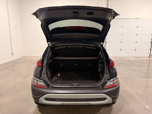 Used 2022 Hyundai Kona SEL w/ Cargo Package image 9