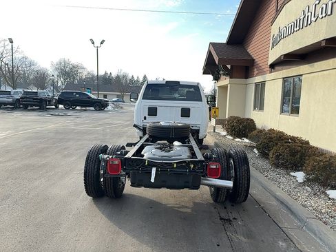 New 2026 RAM 5500 Tradesman w/ Chrome Appearance Group AWD/4WD image 7