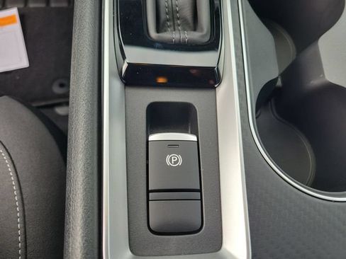 New 2026 Nissan Altima 2.5 SV w/ SV Special Edition Package AWD/4WD image 30