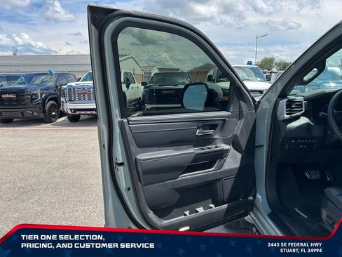 Used 2024 Toyota Tundra Platinum w/ TRD Off-Road Package AWD/4WD image 11