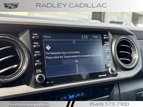 Used 2022 Toyota Tacoma TRD Off-Road image 18