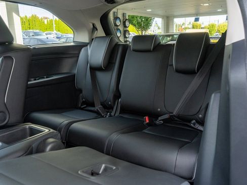 New 2026 Honda Odyssey Touring image 12