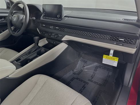 New 2025 Honda Accord SE image 27
