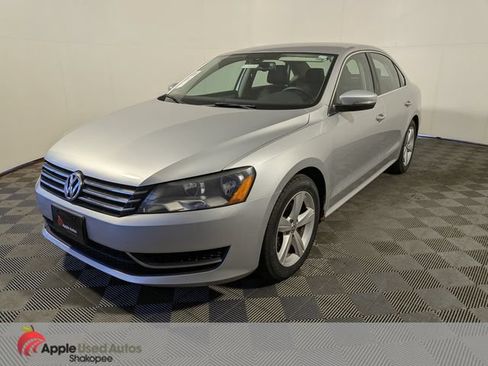 Used 2013 Volkswagen Passat 2.5 SE FWD image 3