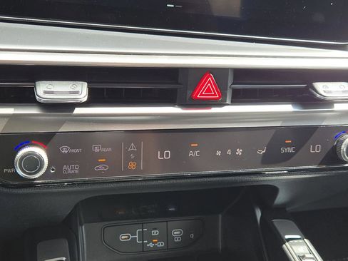 New 2026 Kia Sorento S w/ S Panoramic Sunroof Package image 27