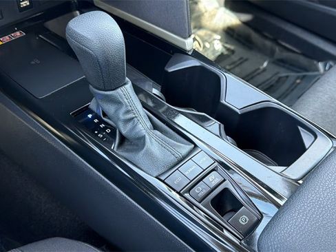 Certified 2025 Toyota Camry LE image 31