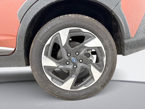 Used 2025 Subaru Crosstrek 2.5i Limited image 12