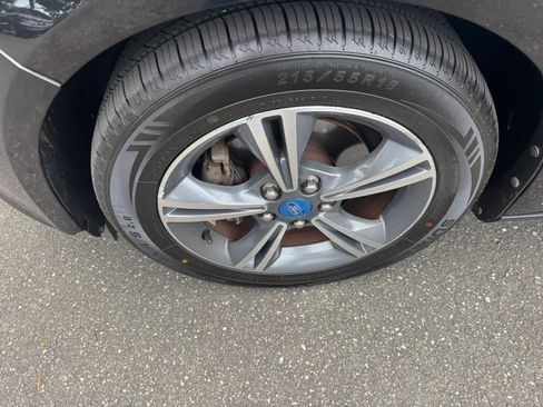 Used 2014 Ford Focus SE w/ SE Sport Package FWD image 10