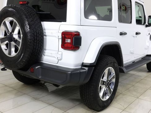 Used 2022 Jeep Wrangler Unlimited Sahara w/ LED Lighting Group AWD/4WD image 41