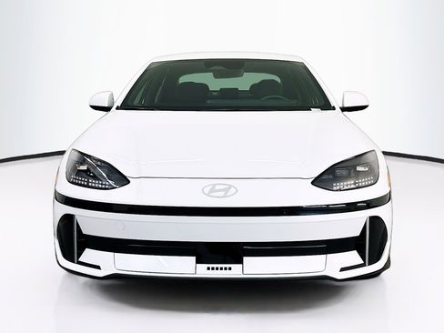 Used 2024 Hyundai Ioniq 6 SEL AWD/4WD image 2