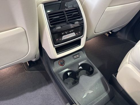New 2026 BMW X7 xDrive40i image 50