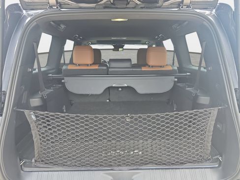 Used 2024 Lexus GX 550 w/ Accessory Package (Z1) AWD/4WD image 12