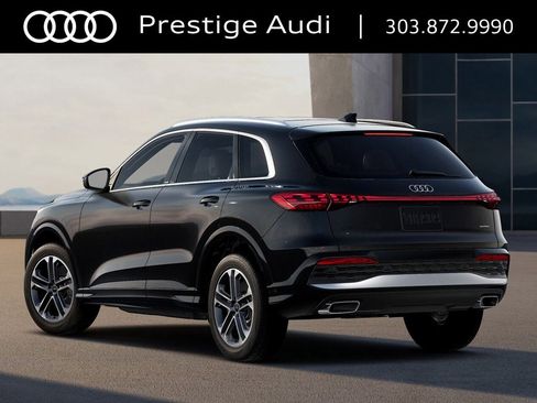Used 2025 Audi Q5 Premium w/ Convenience Package image 31