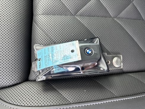 Used 2026 BMW X5 sDrive40i w/ Premium Package RWD image 38