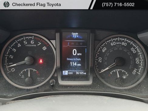 Used 2023 Toyota Tacoma TRD Off-Road image 12