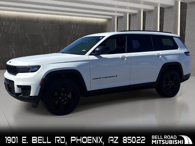 Used 2023 Jeep Grand Cherokee L Laredo AWD/4WD image 1
