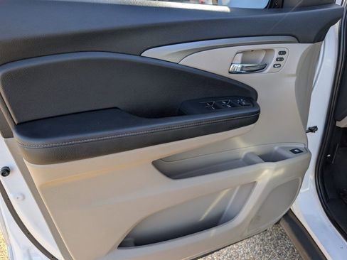 Certified 2023 Honda Ridgeline RTL-E image 15