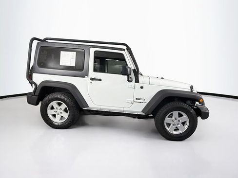 Used 2017 Jeep Wrangler Sport w/ Quick Order Package 24S AWD/4WD image 11