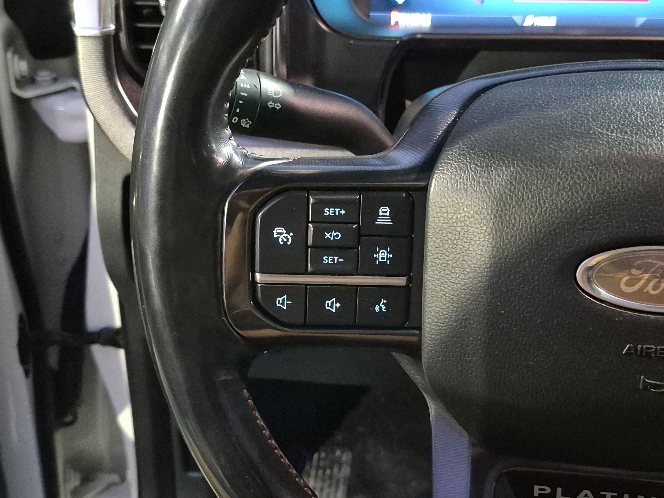 Used 2023 Ford F350 Platinum AWD/4WD image 20