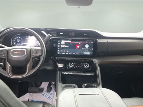 Used 2025 GMC Sierra 2500 AT4 w/ Technology Package image 31